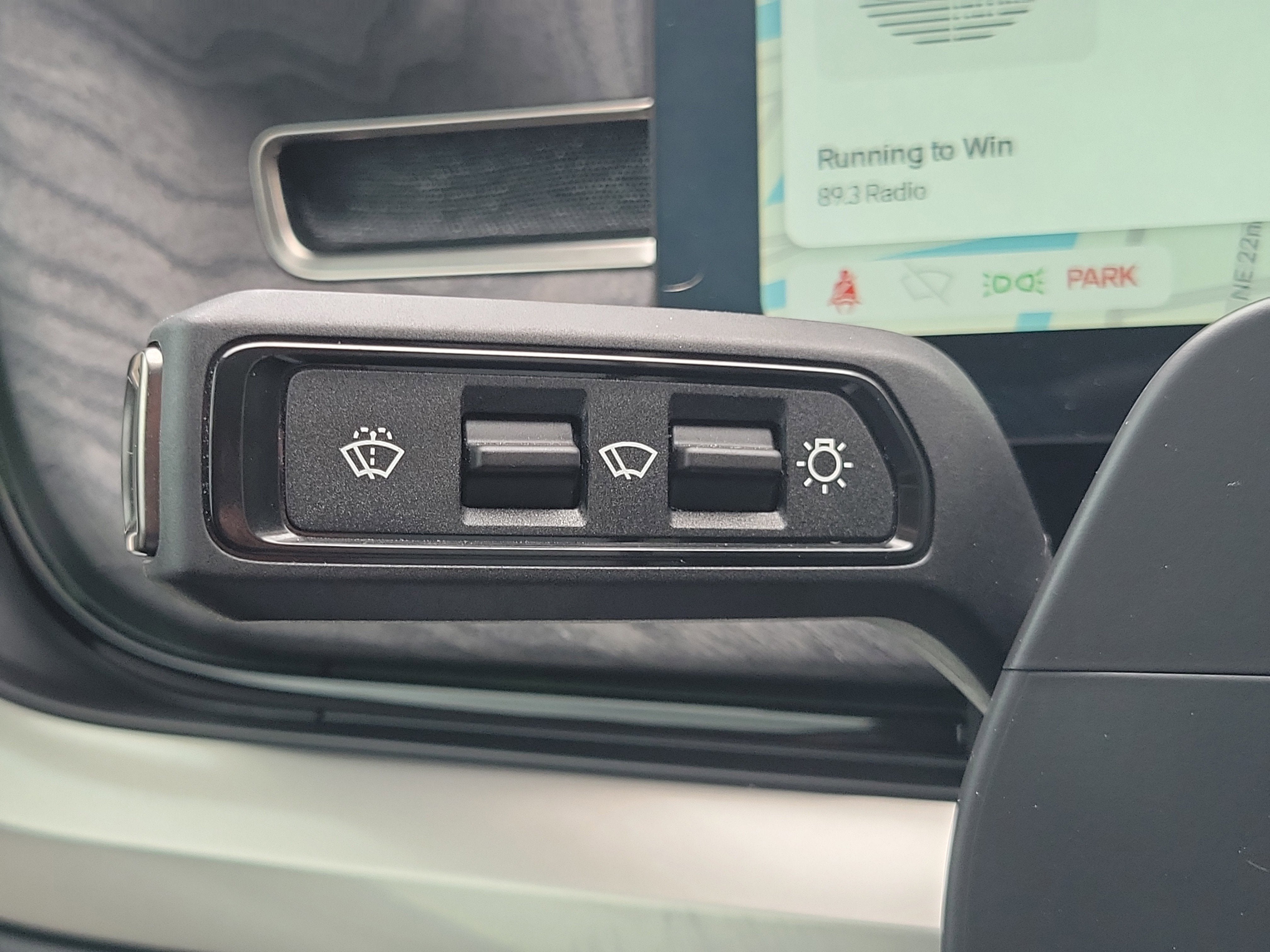 2022 RIVIAN R1T Adventure Package