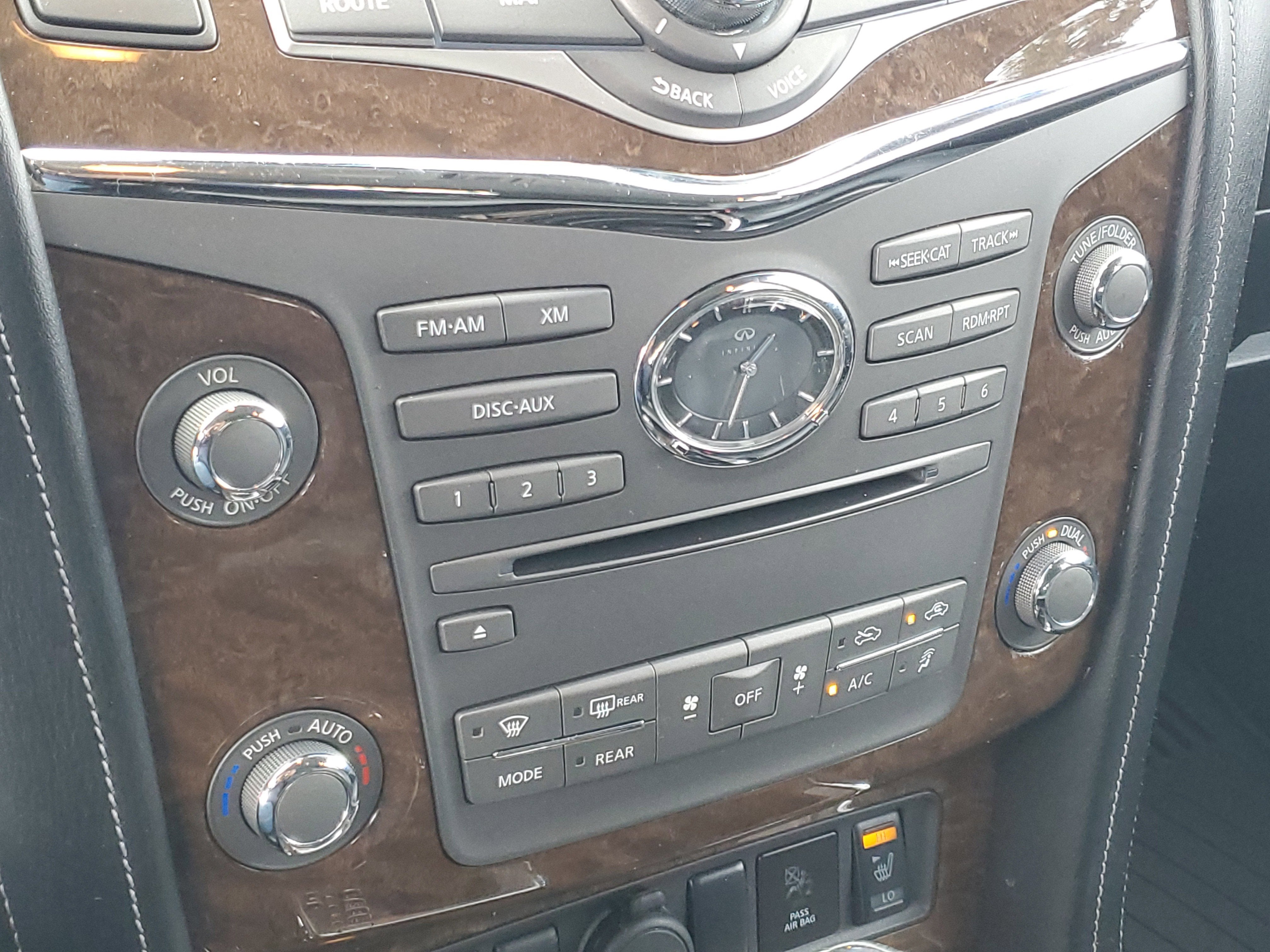 2017 INFINITI QX80 4DR AWD