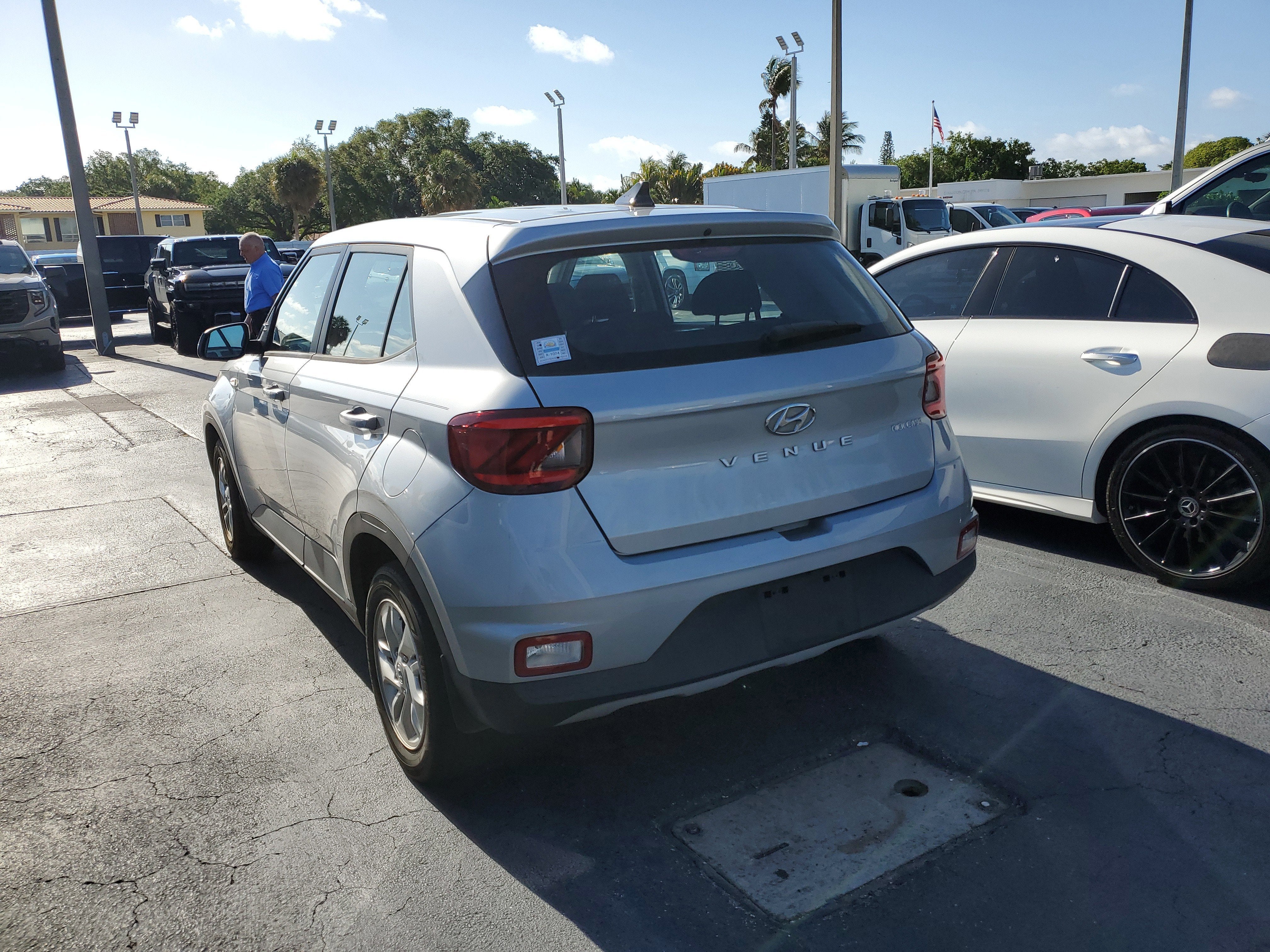 2022 Hyundai Venue SE
