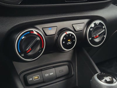 2022 Hyundai Venue SE