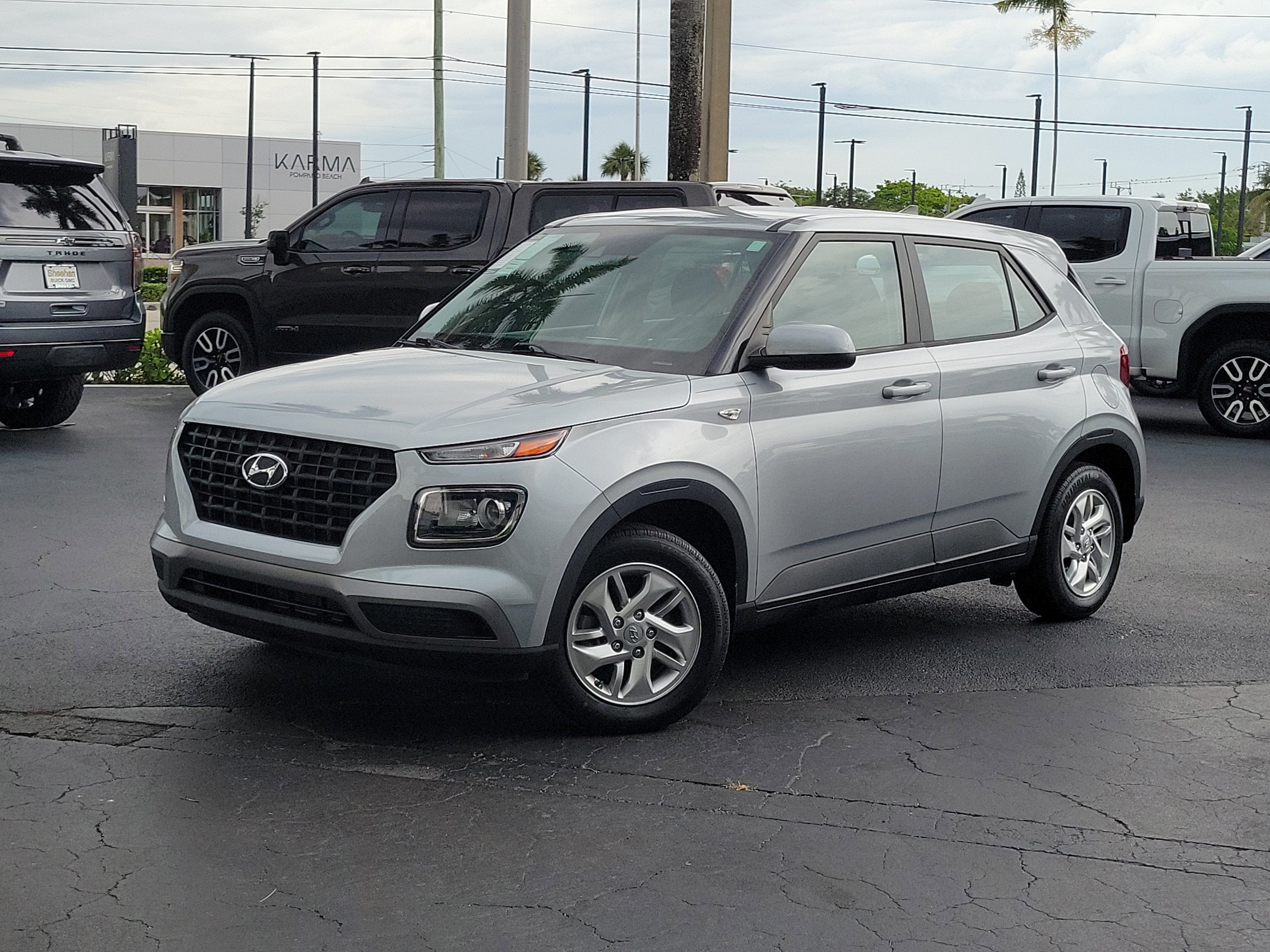 2022 Hyundai Venue SE