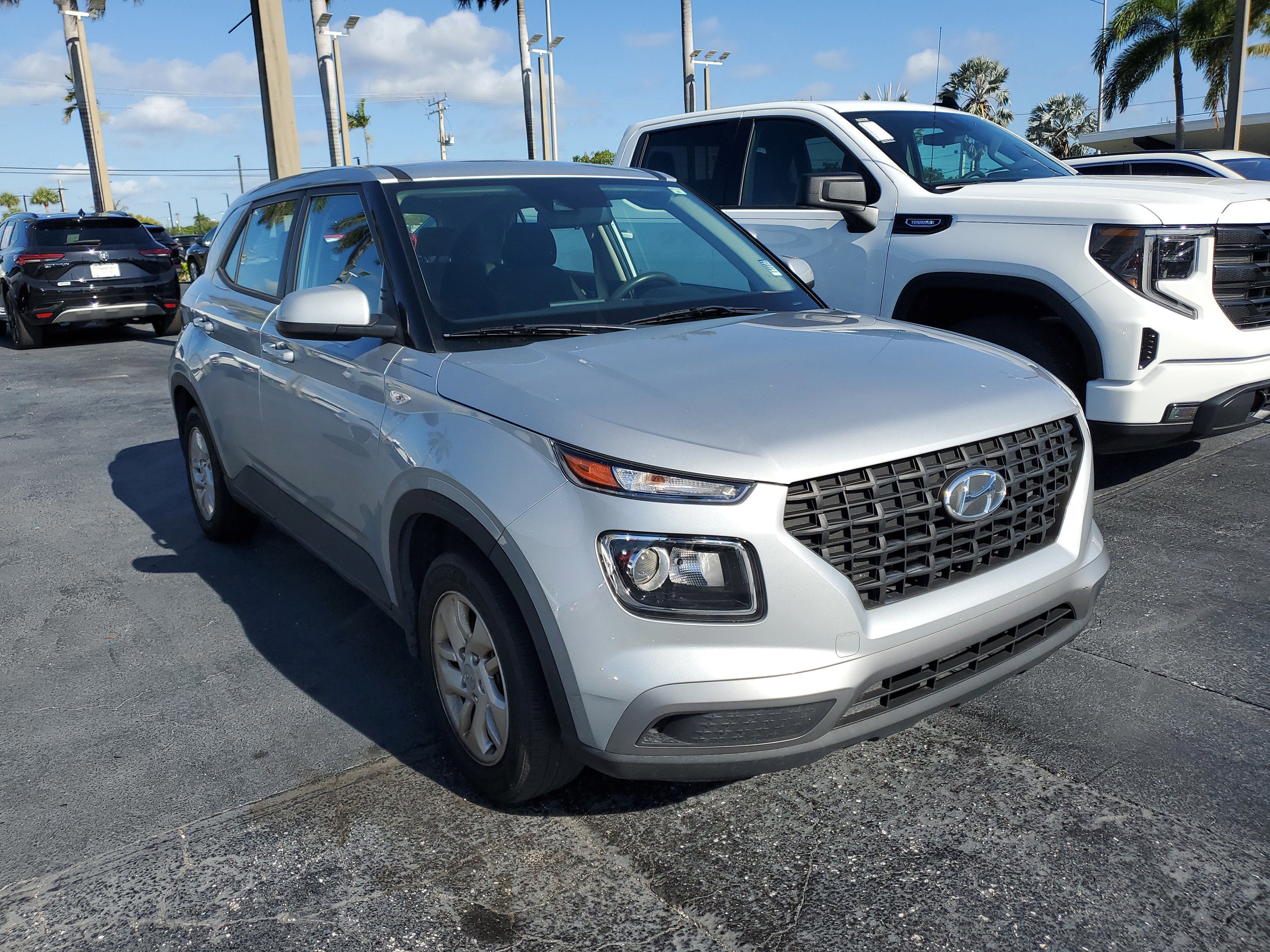2022 Hyundai Venue SE