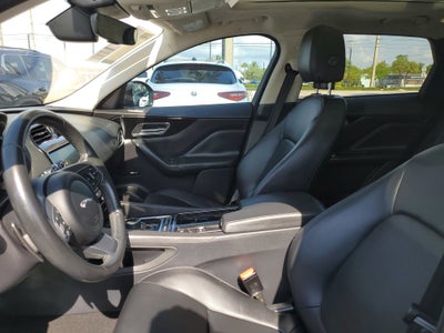 2019 Jaguar F-PACE 25t Premium