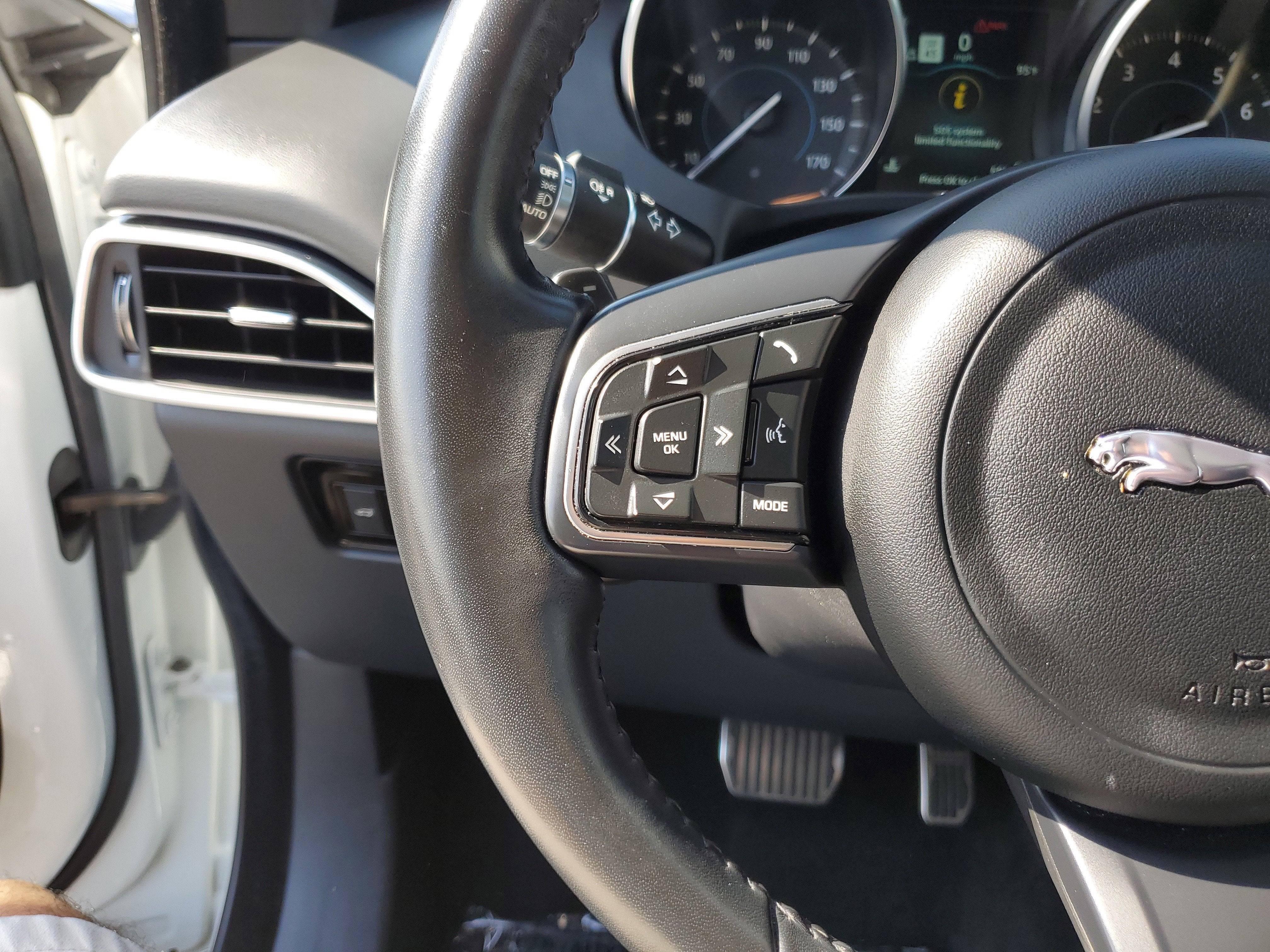 2019 Jaguar F-PACE 25t Premium