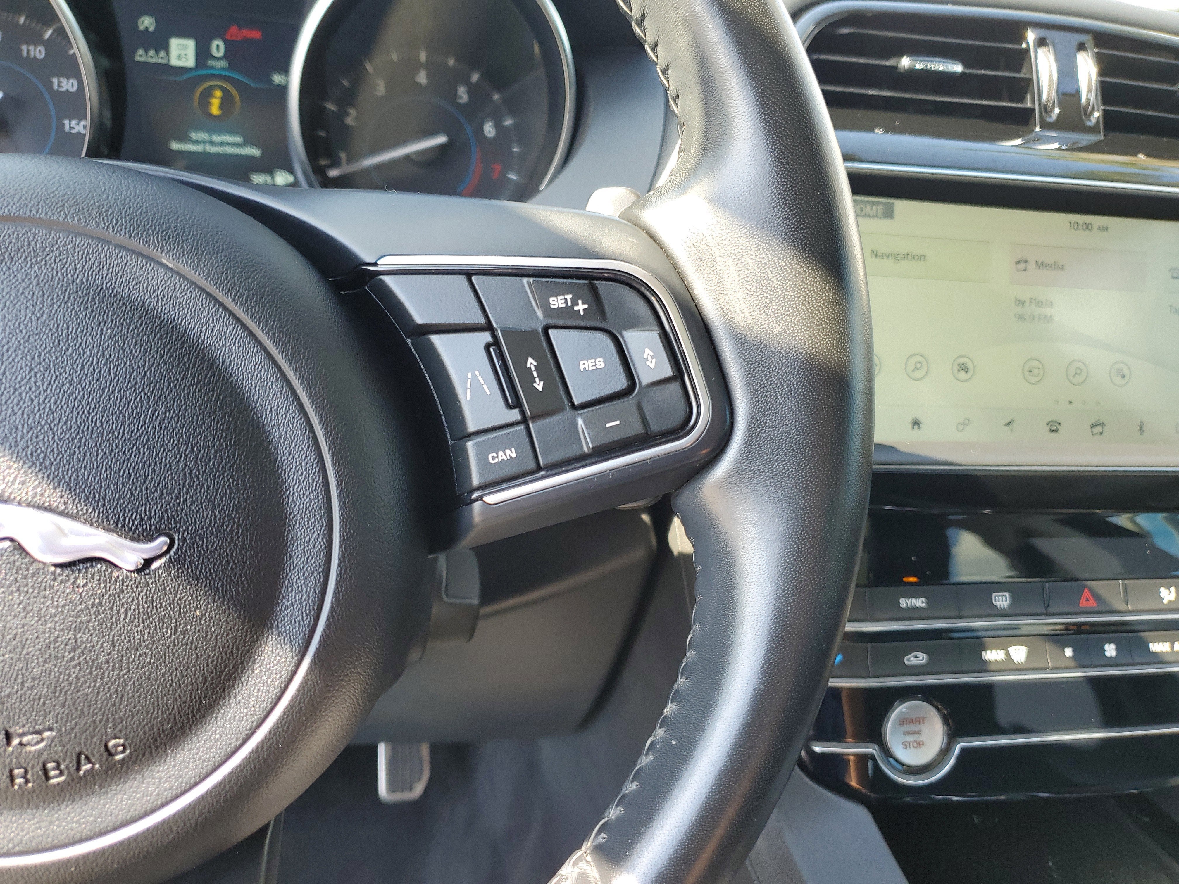 2019 Jaguar F-PACE 25t Premium