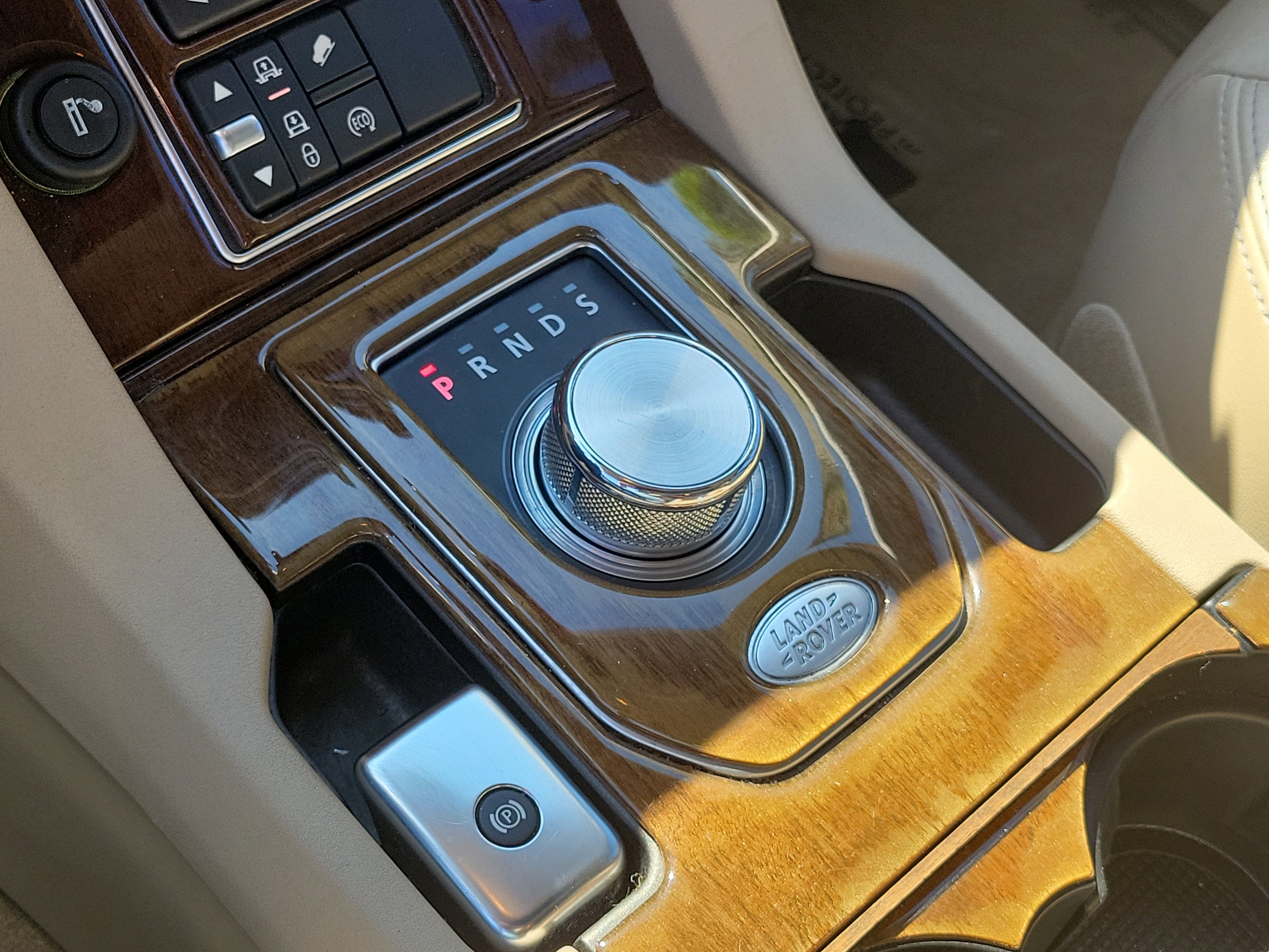 2016 Land Rover LR4 HSE LUX