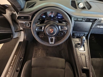 2018 Porsche 911 Carrera 4 GTS