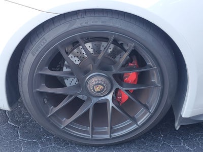 2018 Porsche 911 Carrera 4 GTS