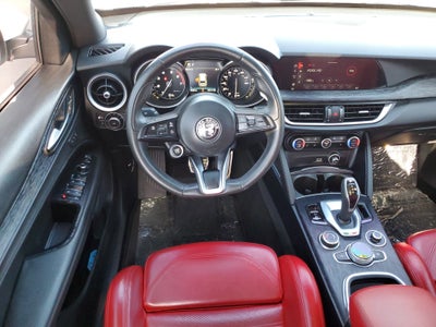 2022 Alfa Romeo Stelvio Sprint