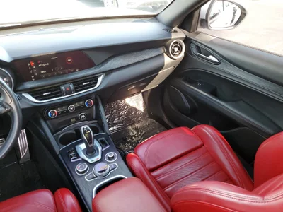 2022 Alfa Romeo Stelvio Sprint