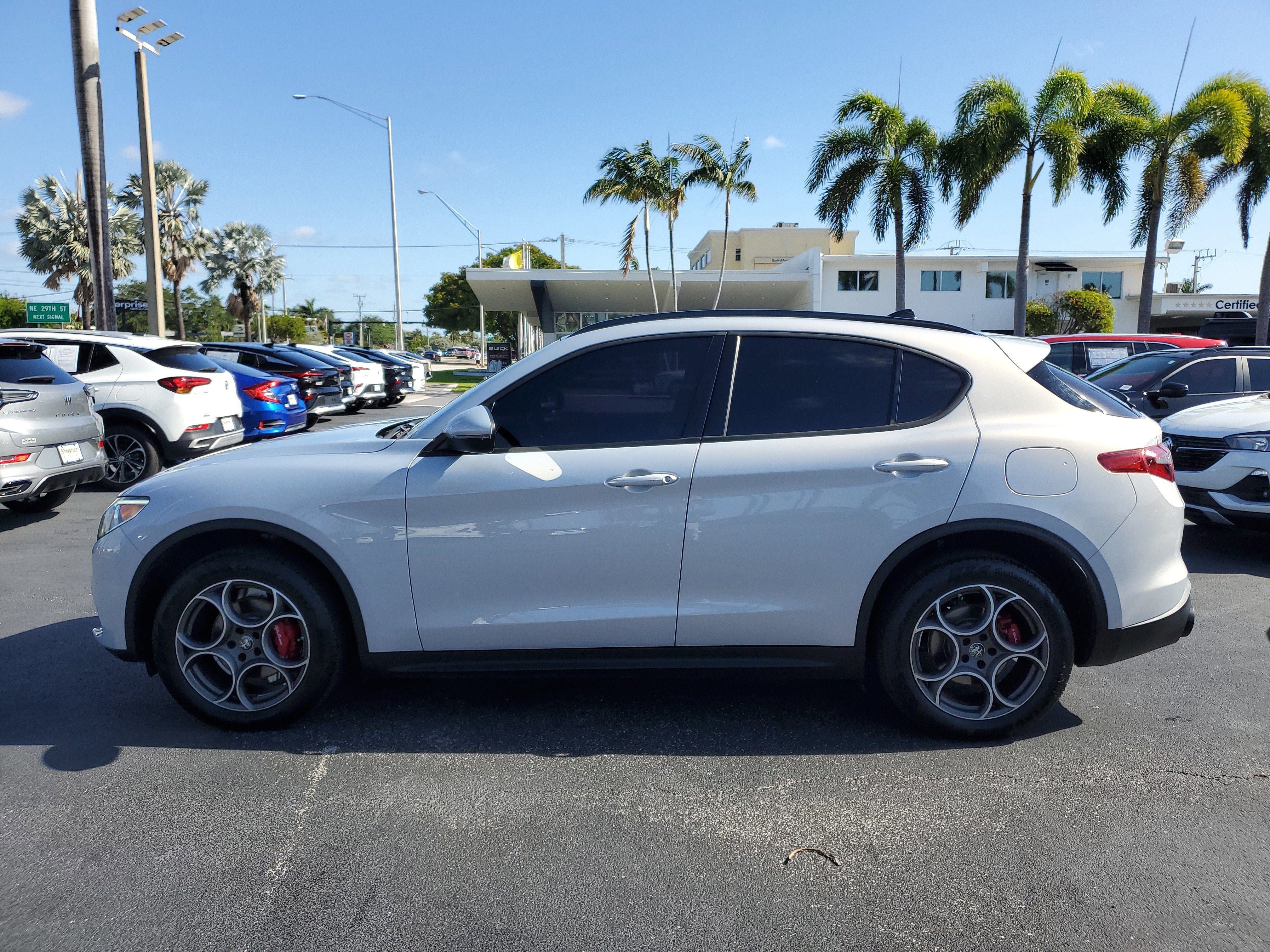 2022 Alfa Romeo Stelvio Sprint