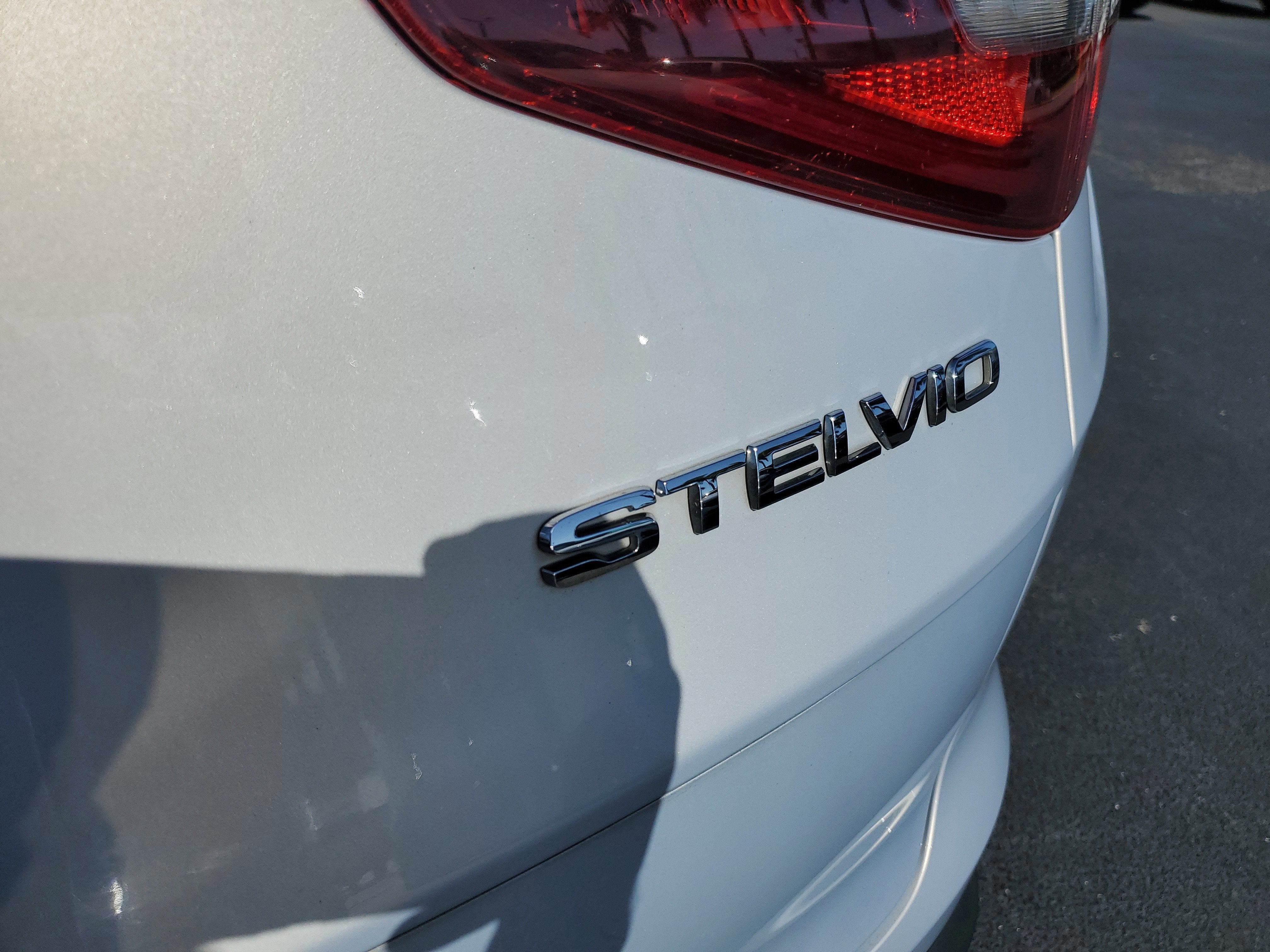 2022 Alfa Romeo Stelvio Sprint