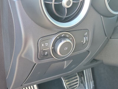 2022 Alfa Romeo Stelvio Quadrifoglio