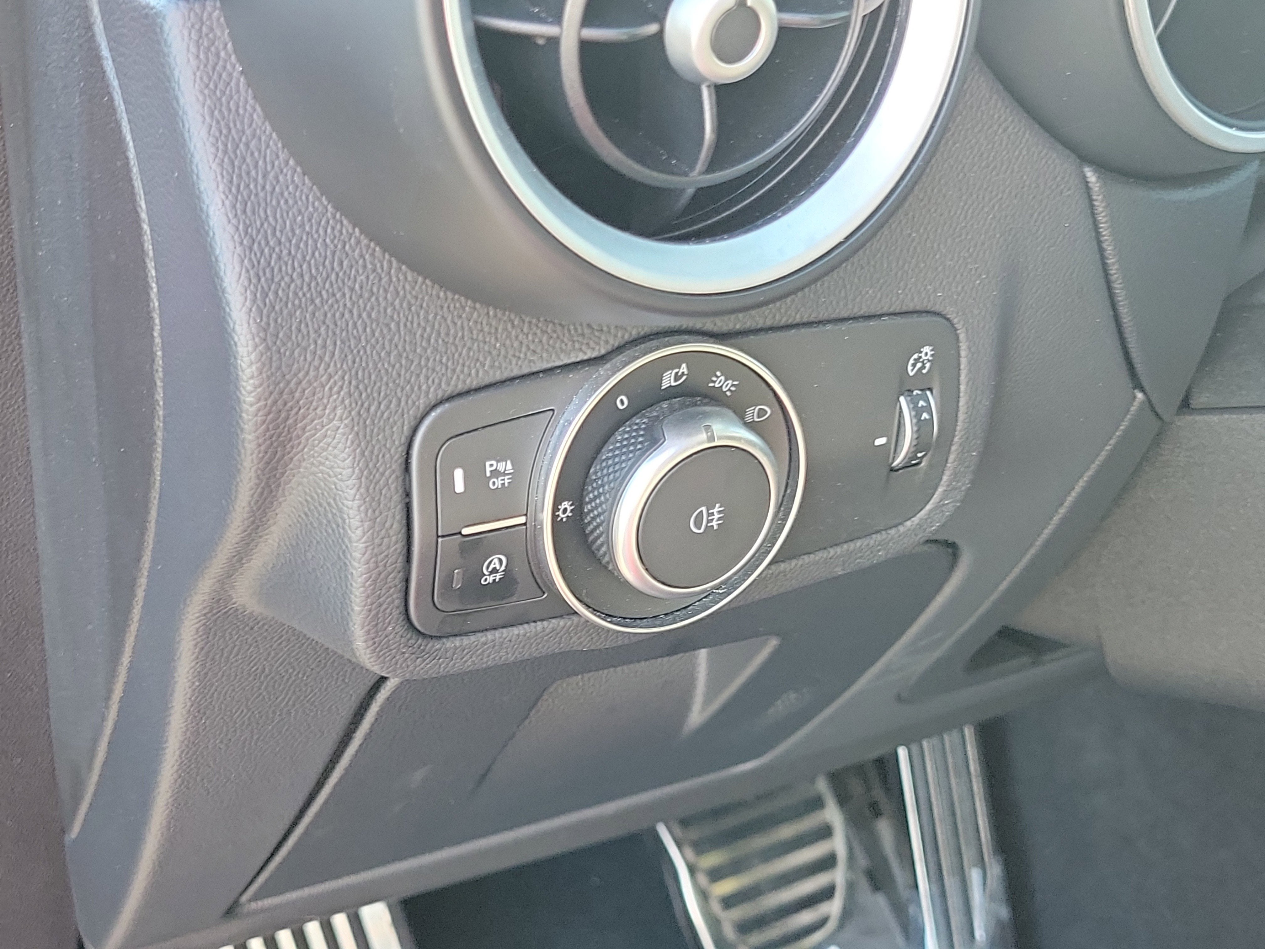 2022 Alfa Romeo Stelvio Quadrifoglio