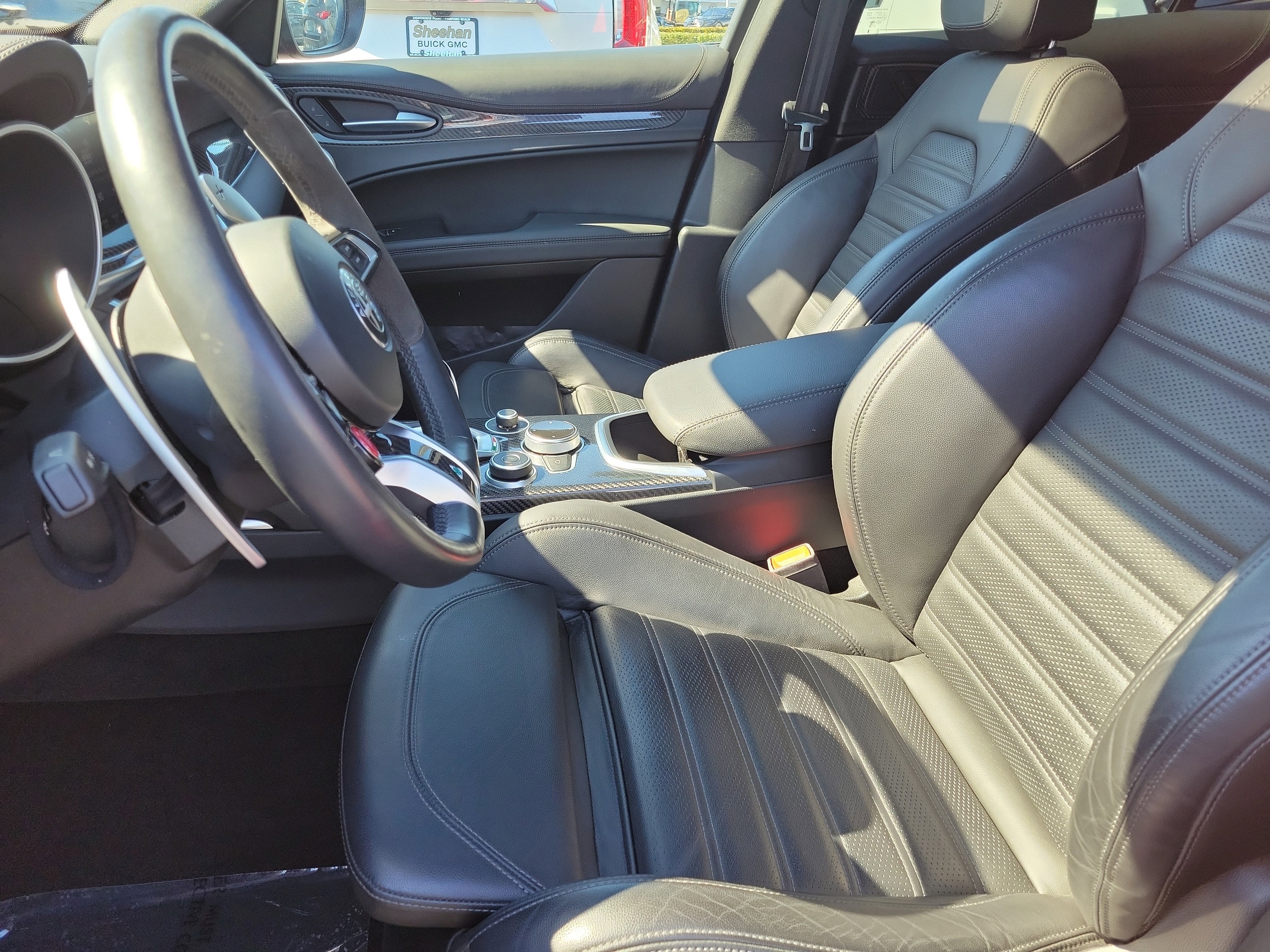 2022 Alfa Romeo Stelvio Quadrifoglio