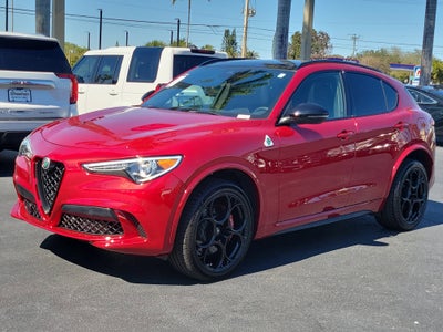 2022 Alfa Romeo Stelvio Quadrifoglio