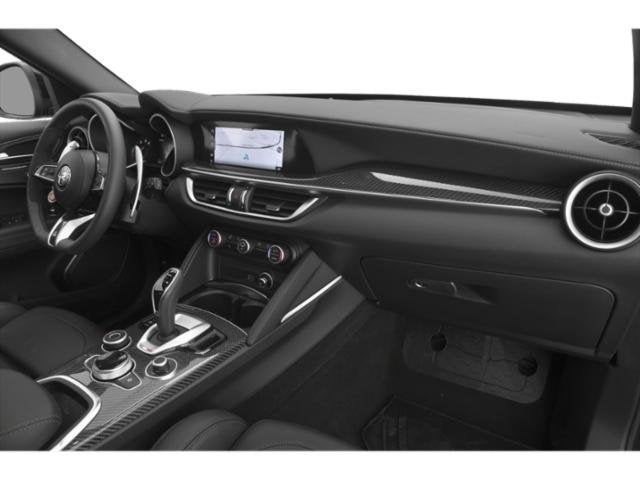 2022 Alfa Romeo Stelvio Quadrifoglio
